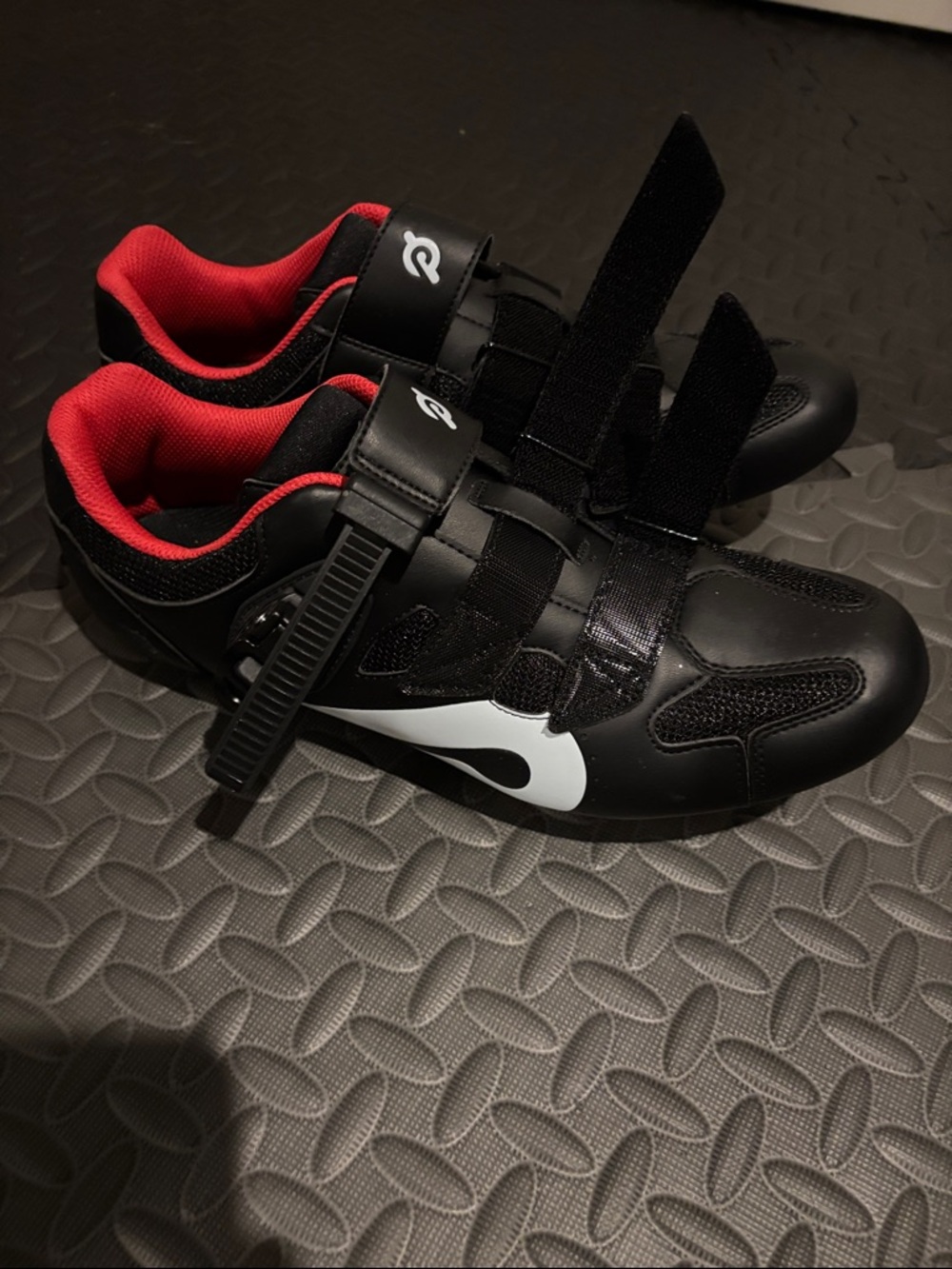 Peloton Cycling Shoe with White Swoosh - Black with Red Lining sz 45